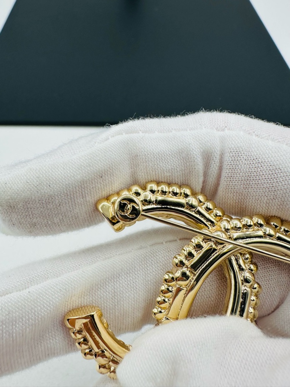 Chanel Crystal Rhinestone Brooch Vintage - Picture 7 of 12